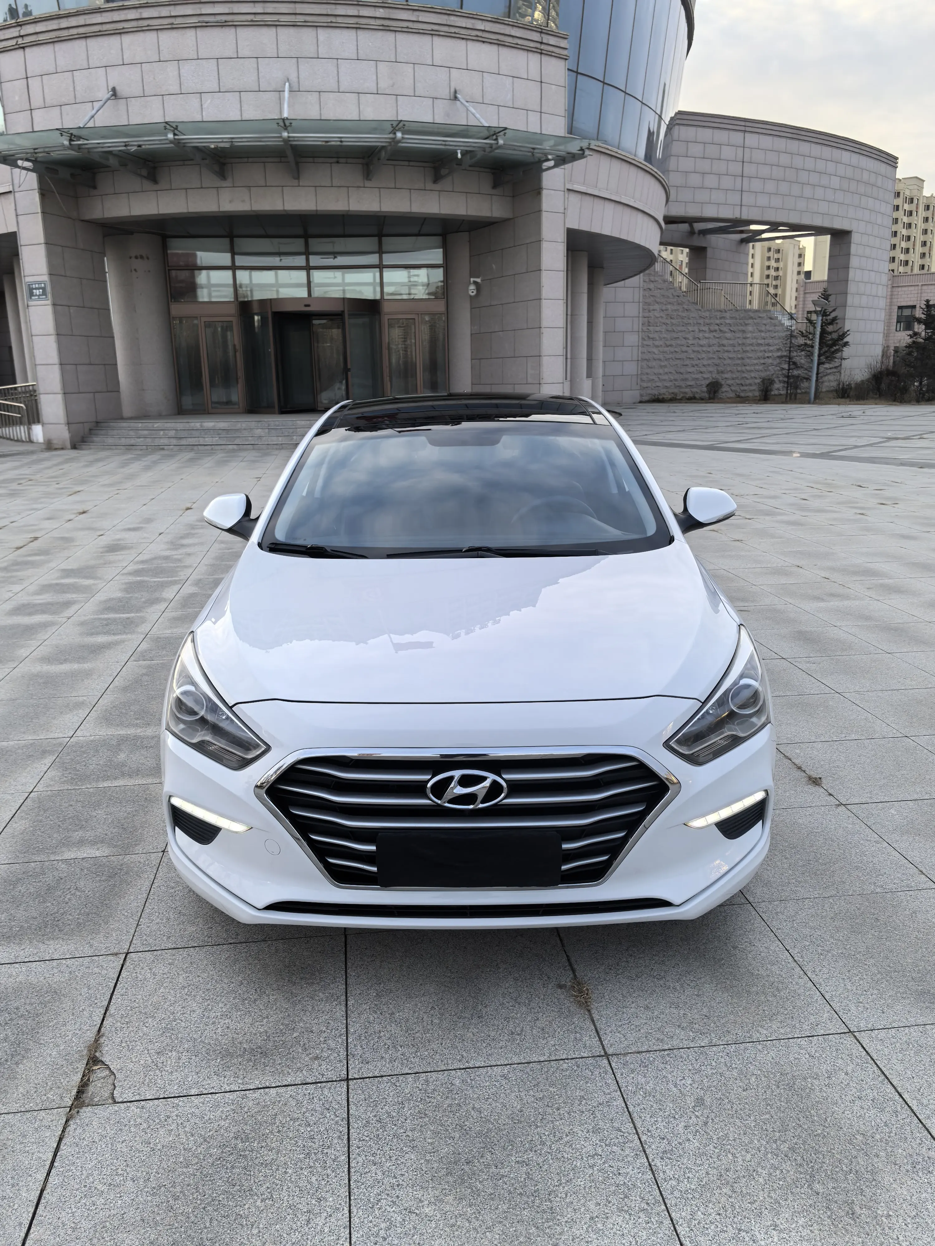 Hyundai Famous pictures  из Китая