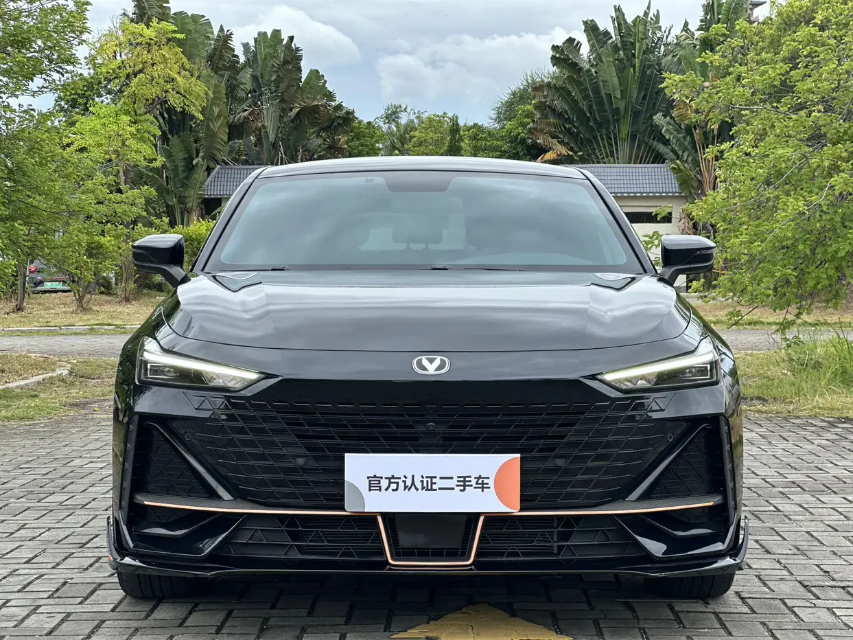 Changan UNI-V  из Китая