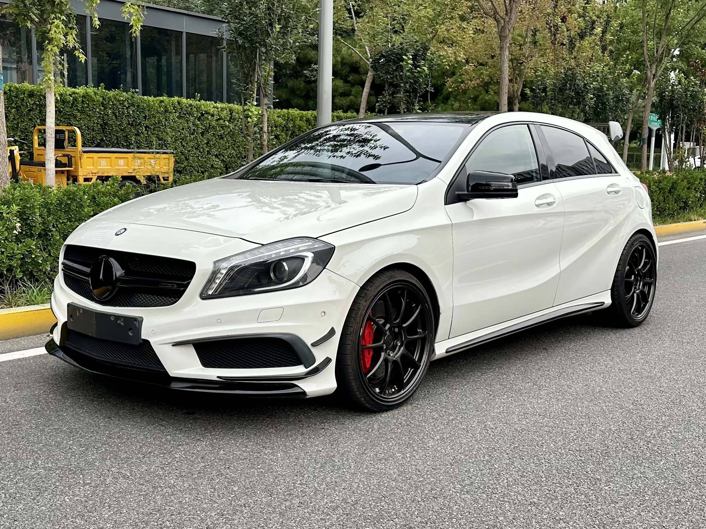 Mercedes-Benz A-Class AMG  из Китая
