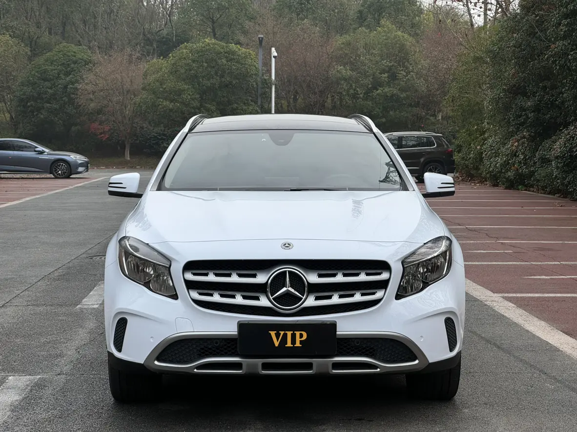 Mercedes-Benz GLA  из Китая