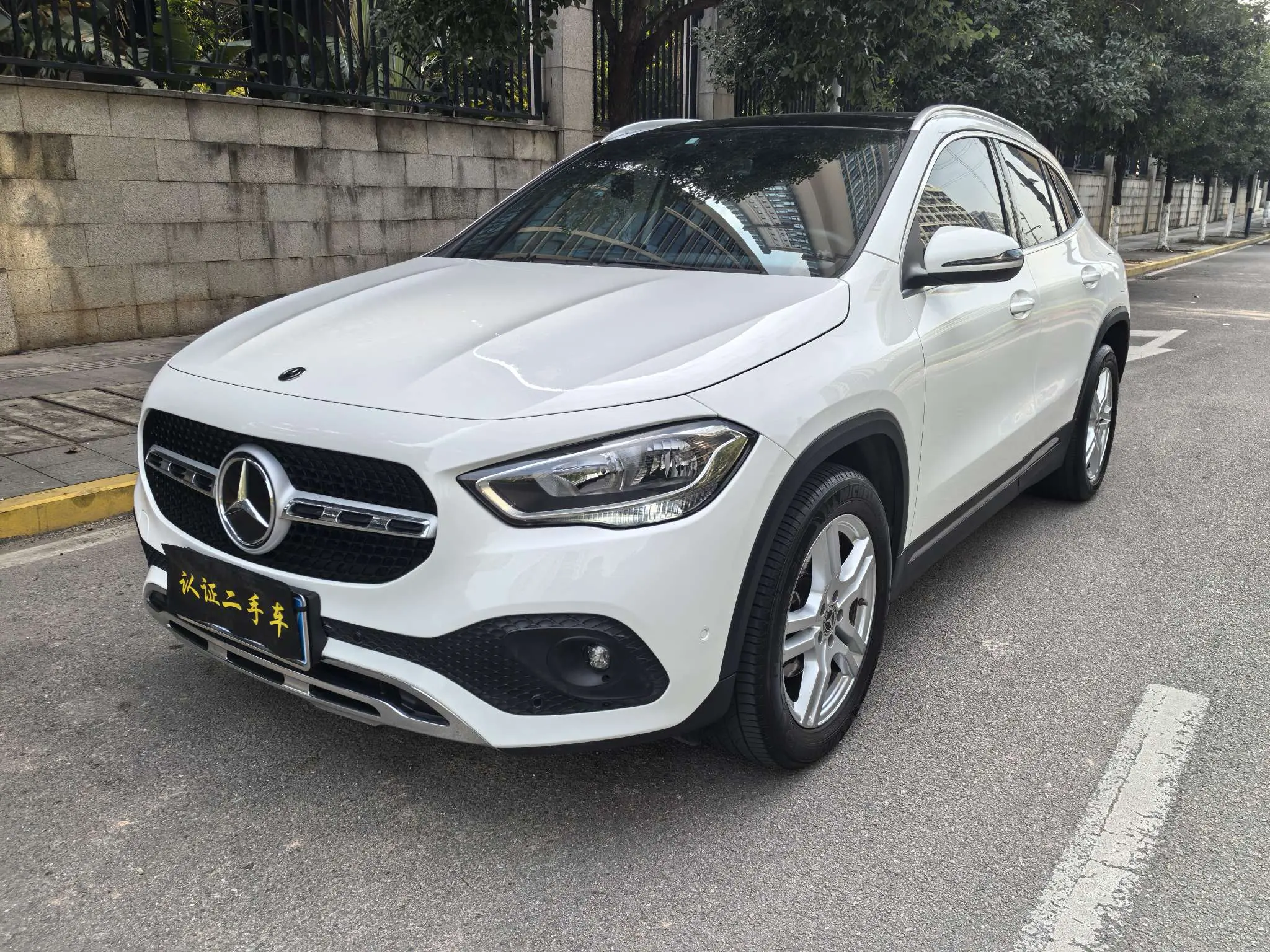 Mercedes-Benz GLA  из Китая