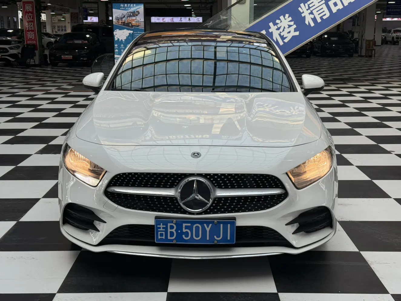 Mercedes-Benz Mercedes Benz A Class  из Китая