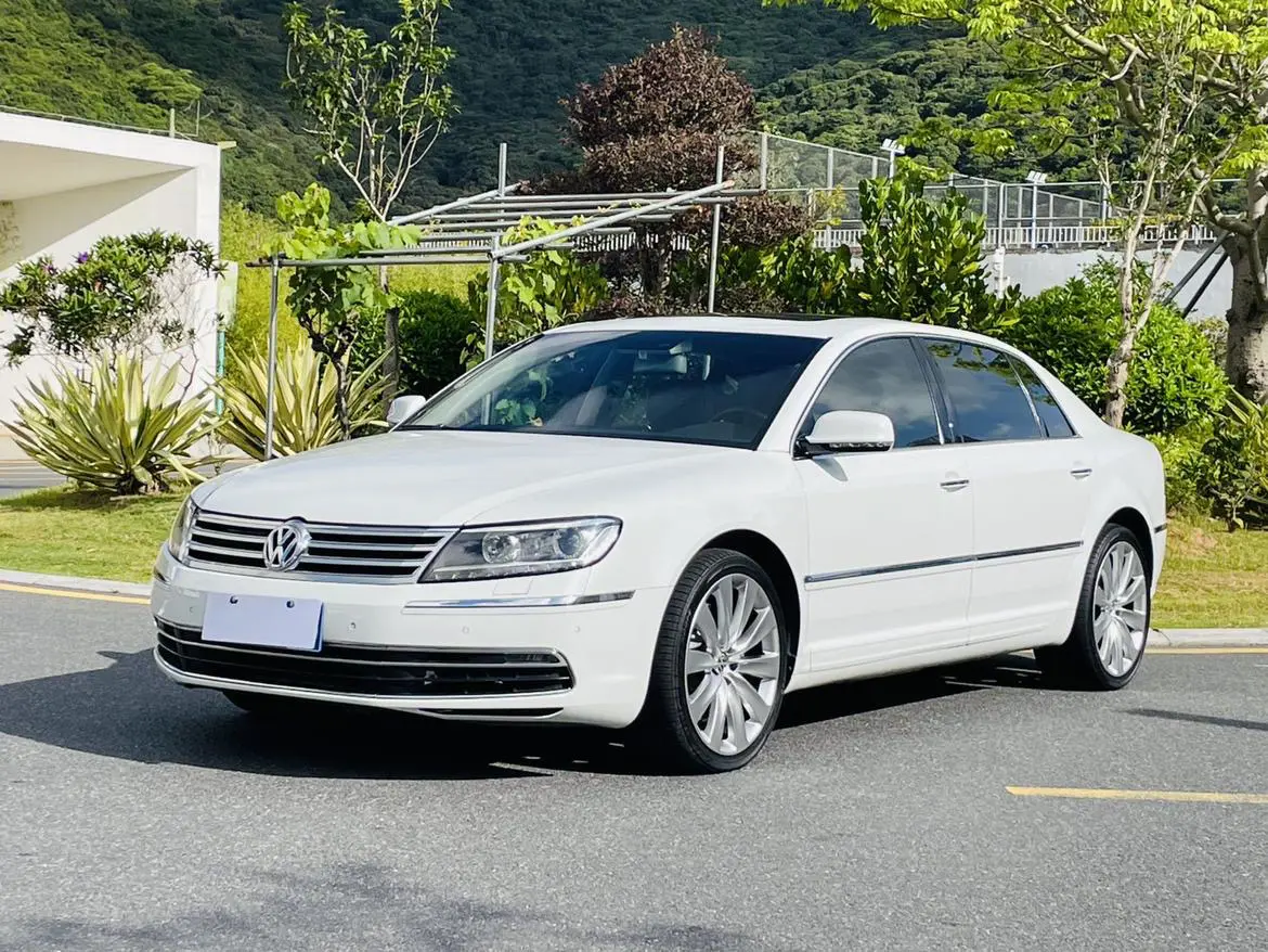 Volkswagen Phaeton  из Китая