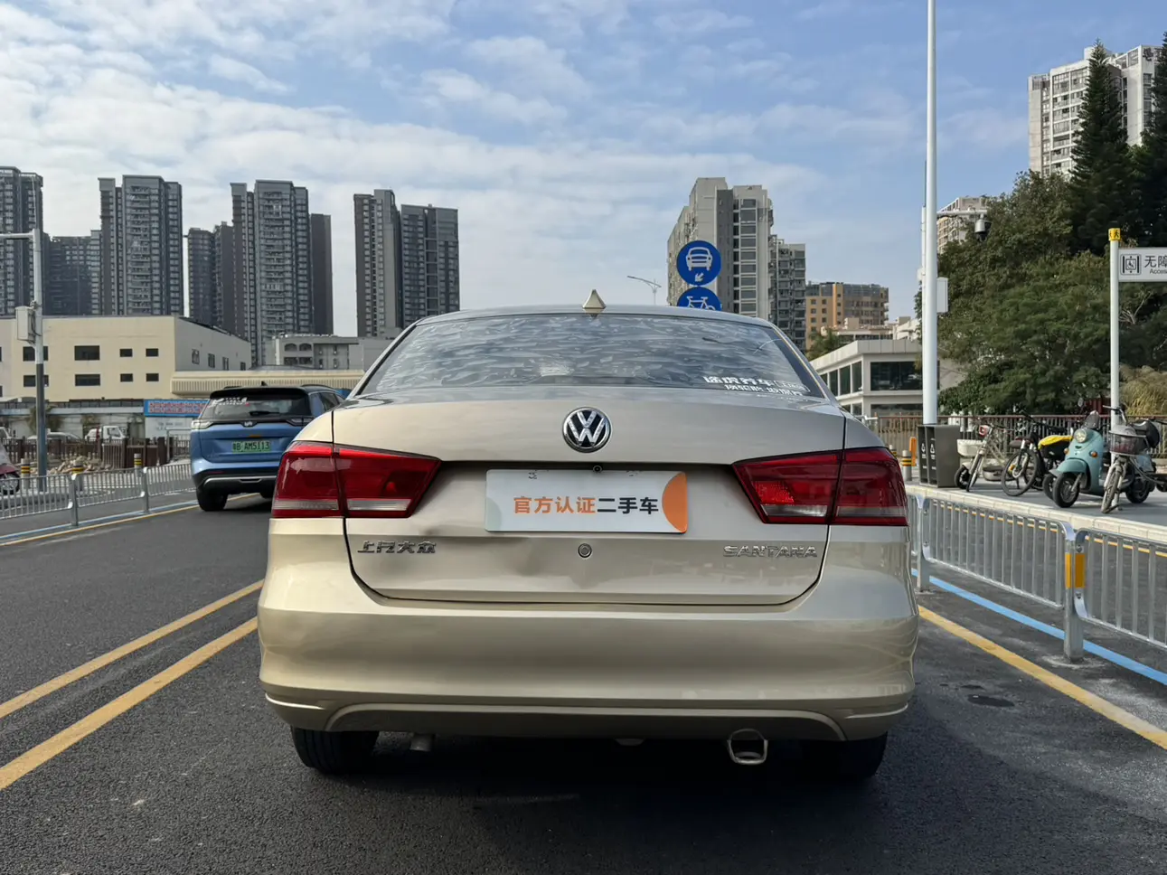 Volkswagen Santana  из Китая