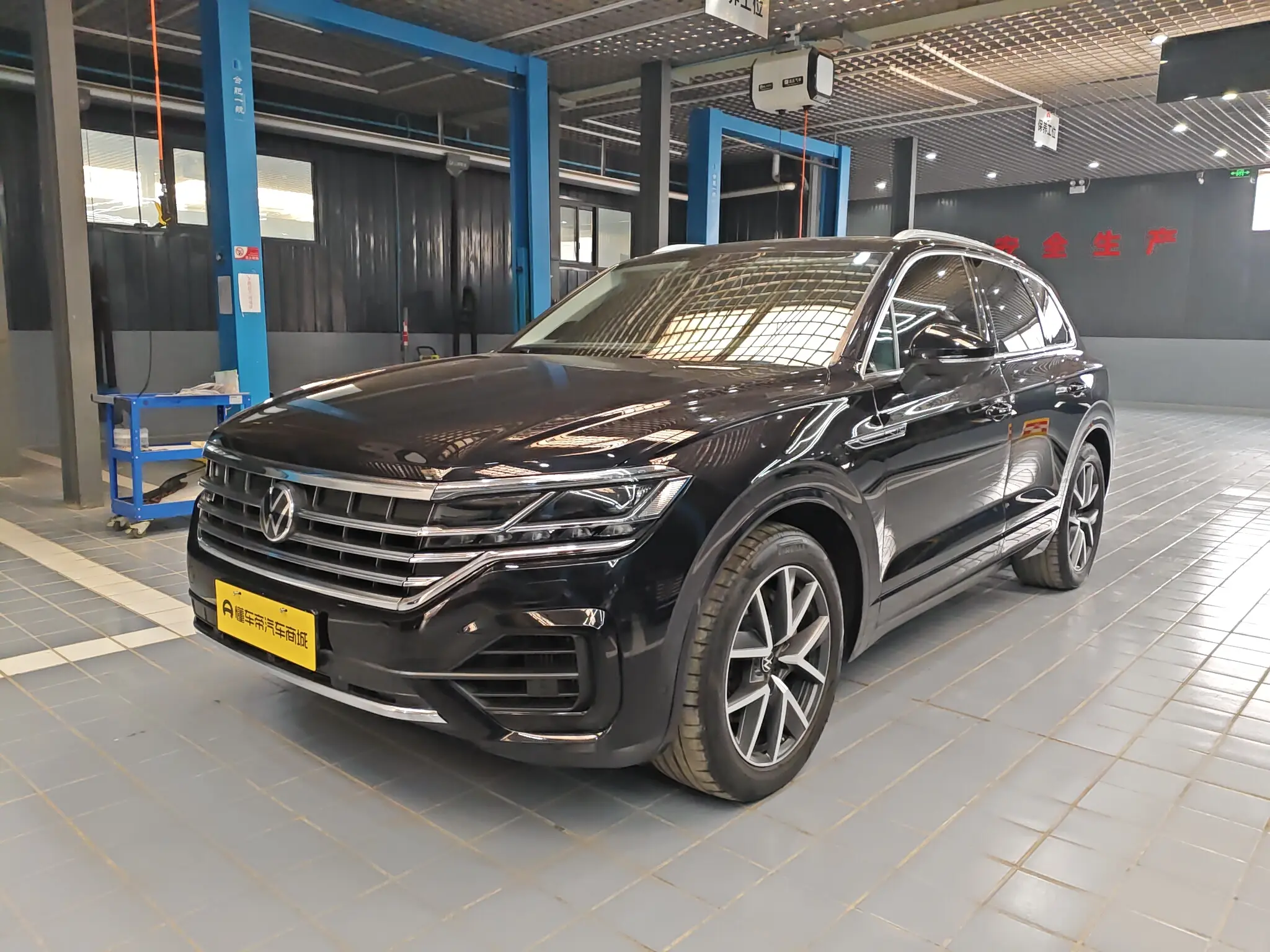 Volkswagen Touareg  из Китая