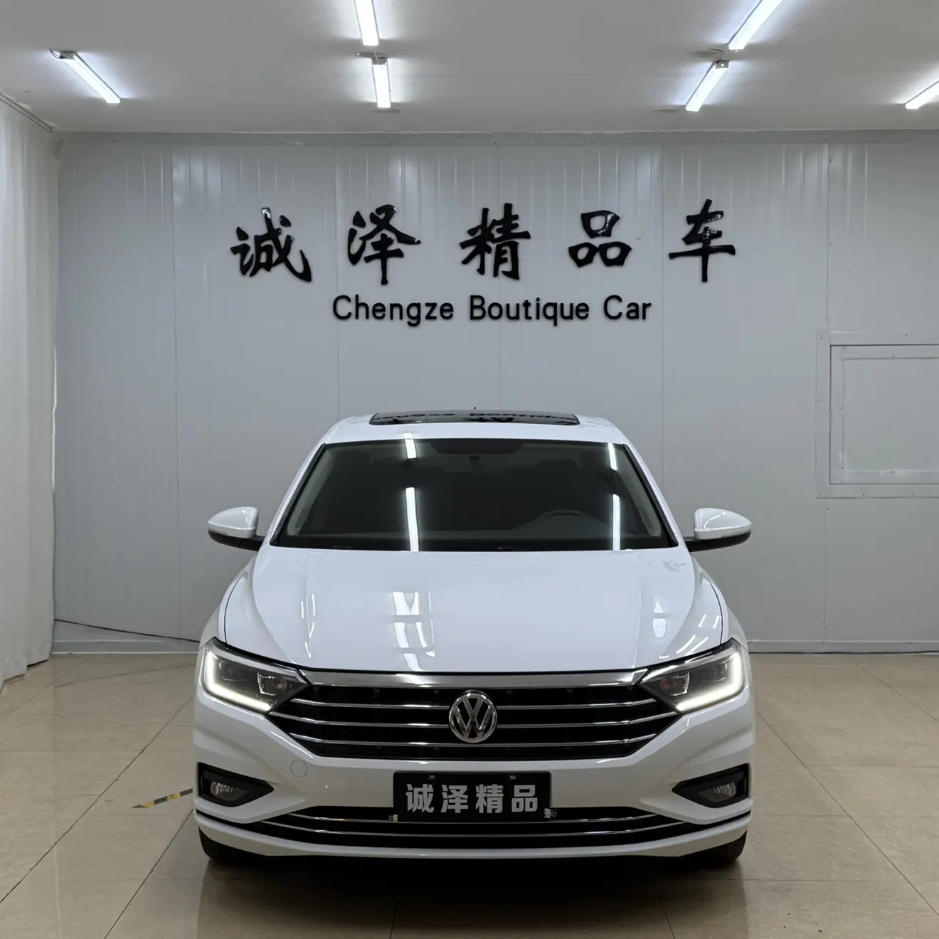 Volkswagen Sagitar  из Китая