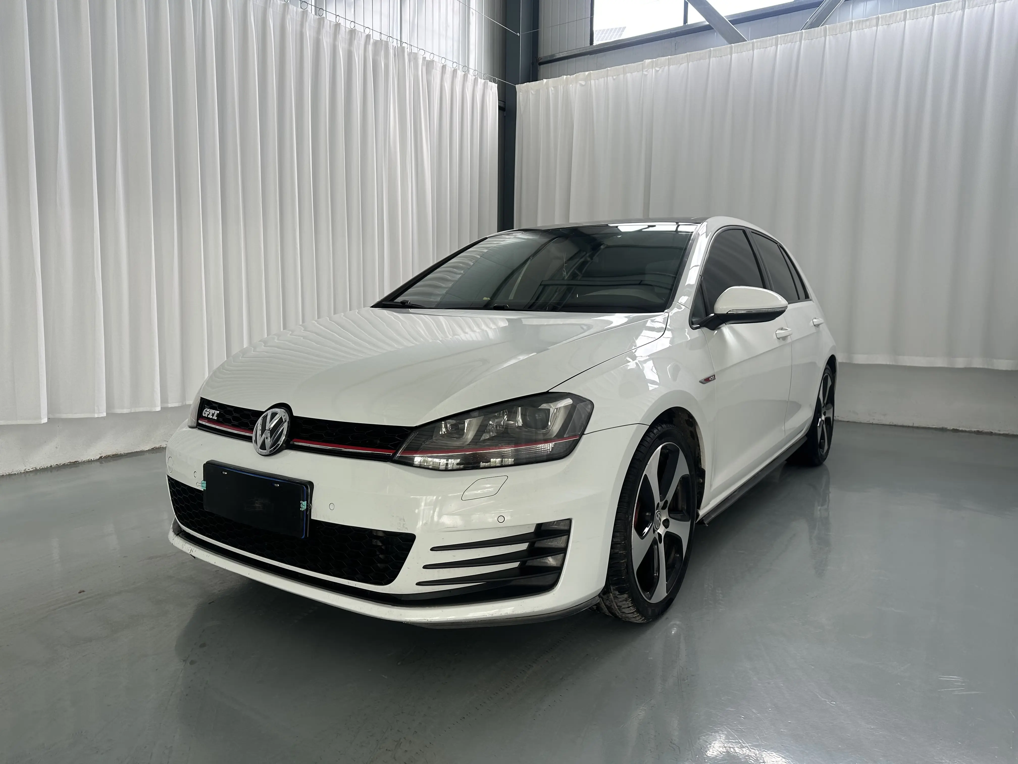 Volkswagen Golf GTI  из Китая