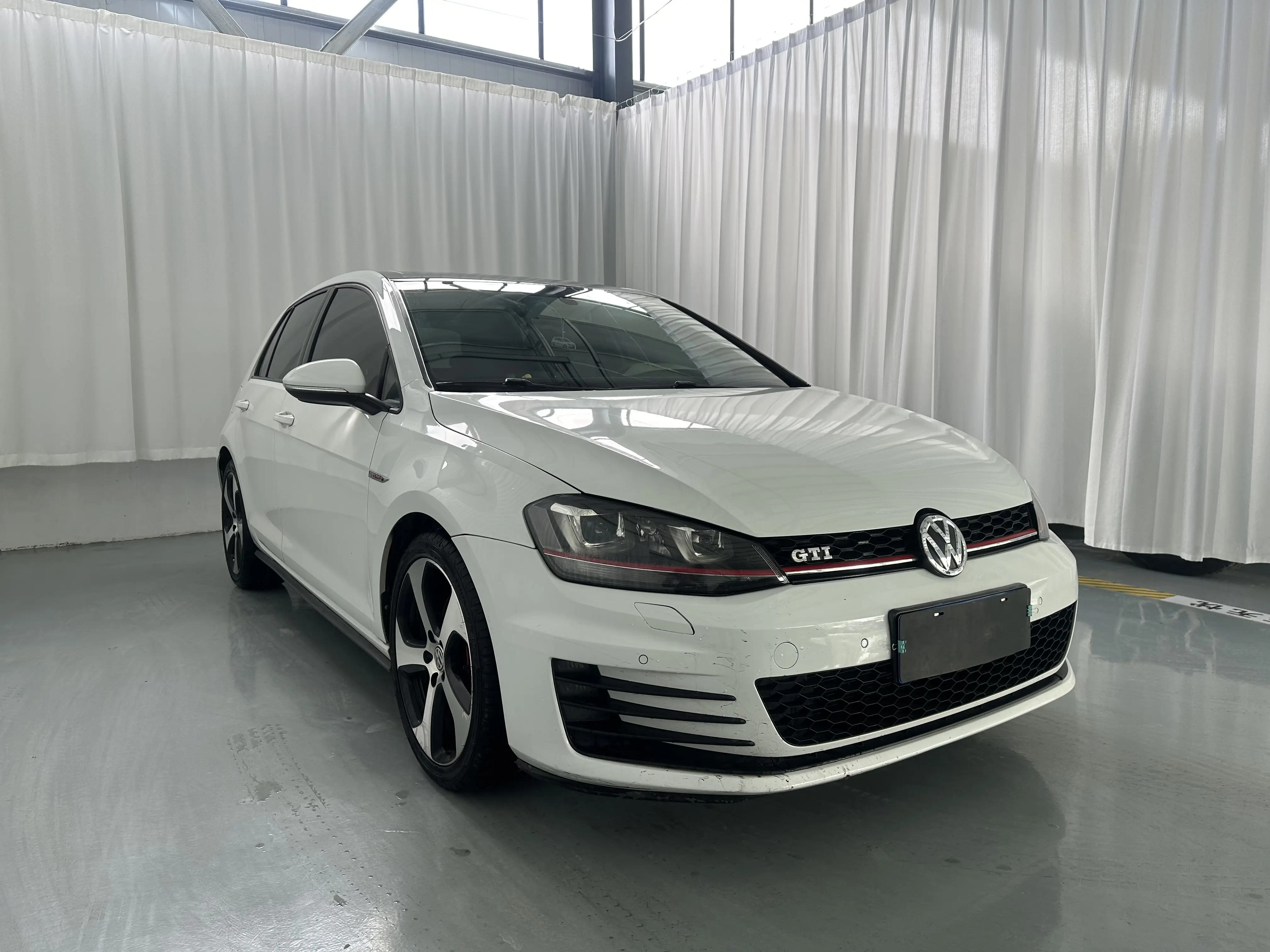 Volkswagen Golf GTI  из Китая