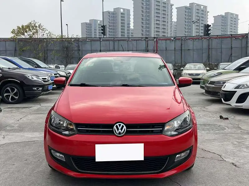 Volkswagen Polo  из Китая