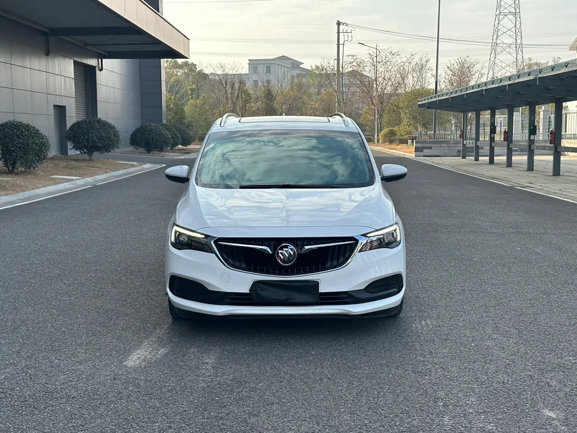 Buick GL6  из Китая