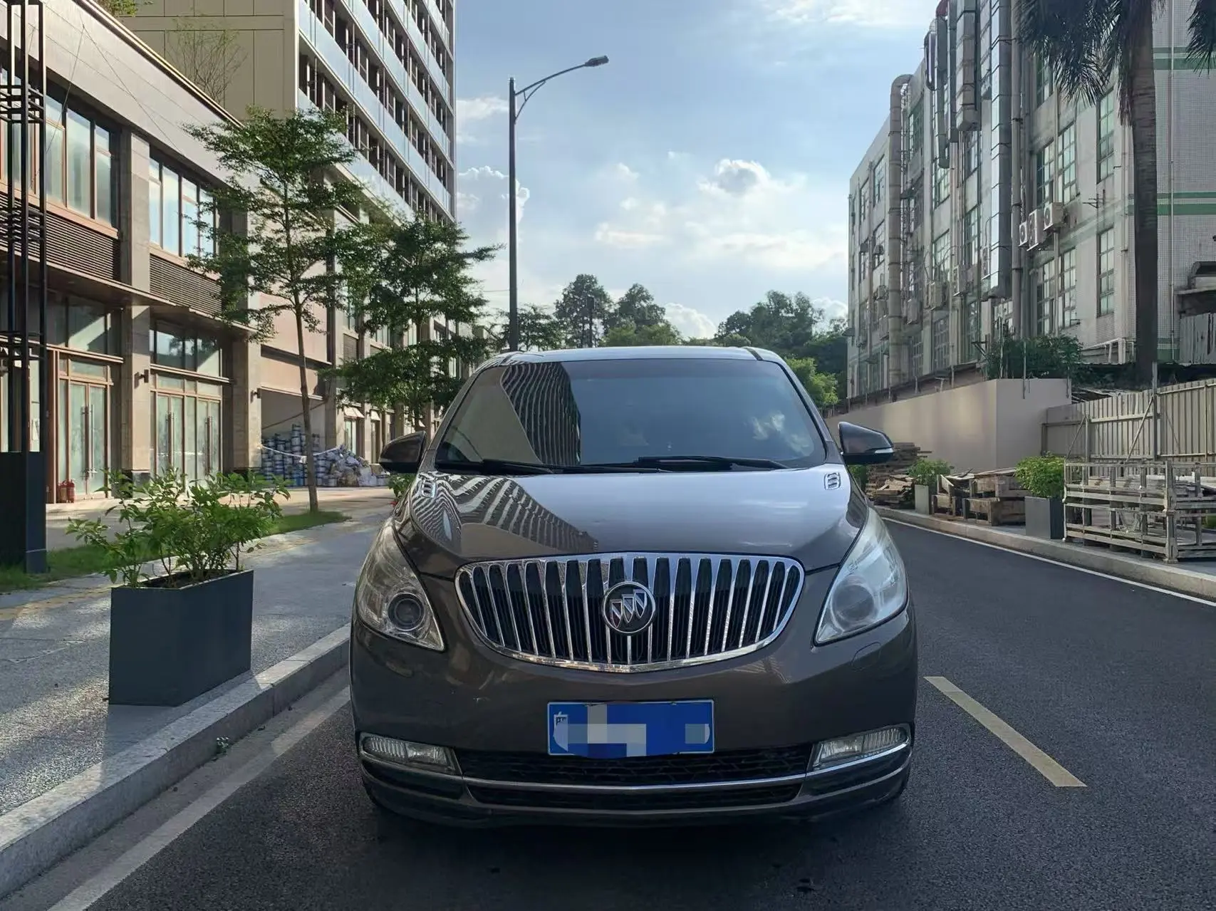 Buick GL8  из Китая