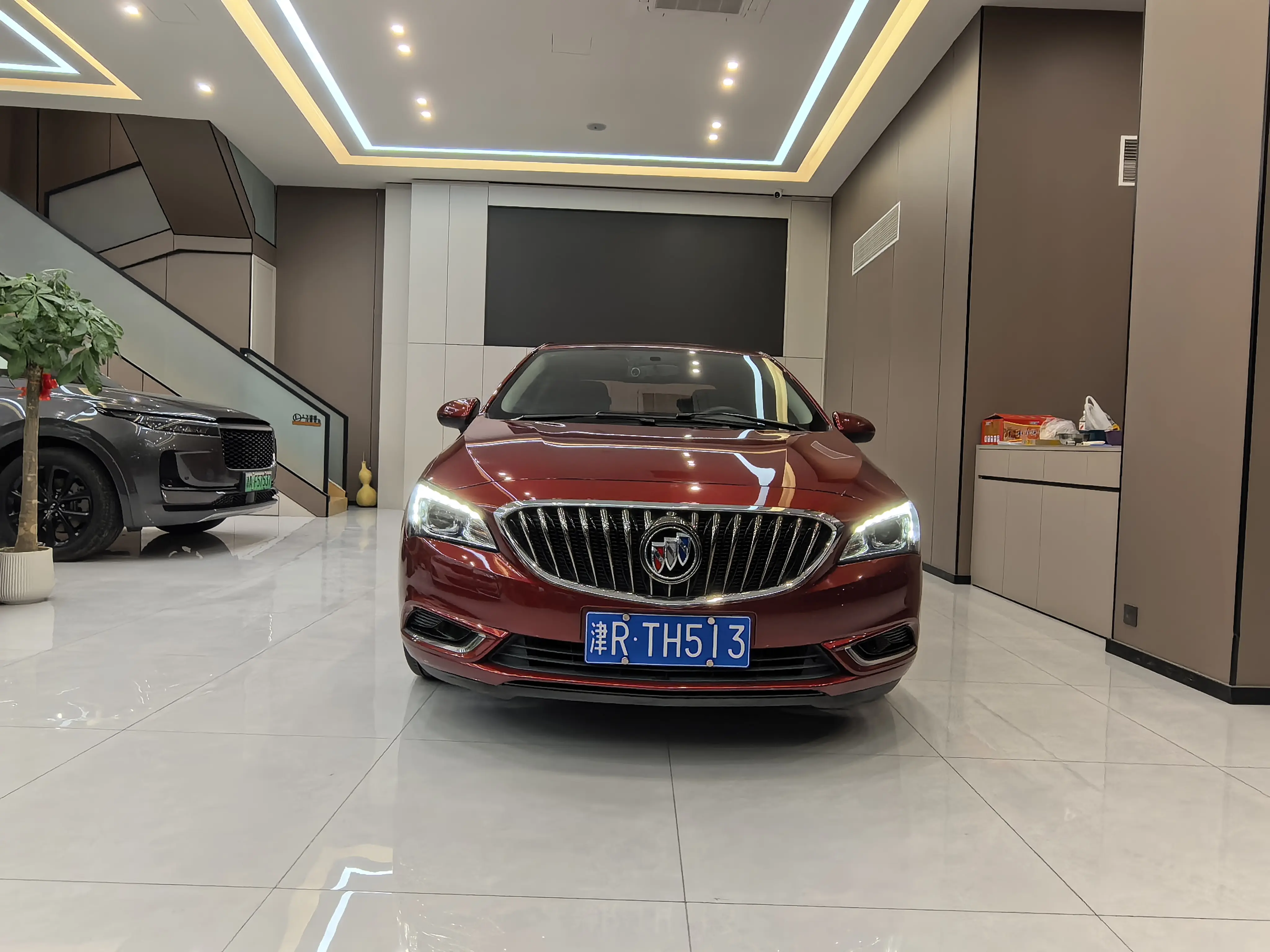 Buick Valeant  из Китая