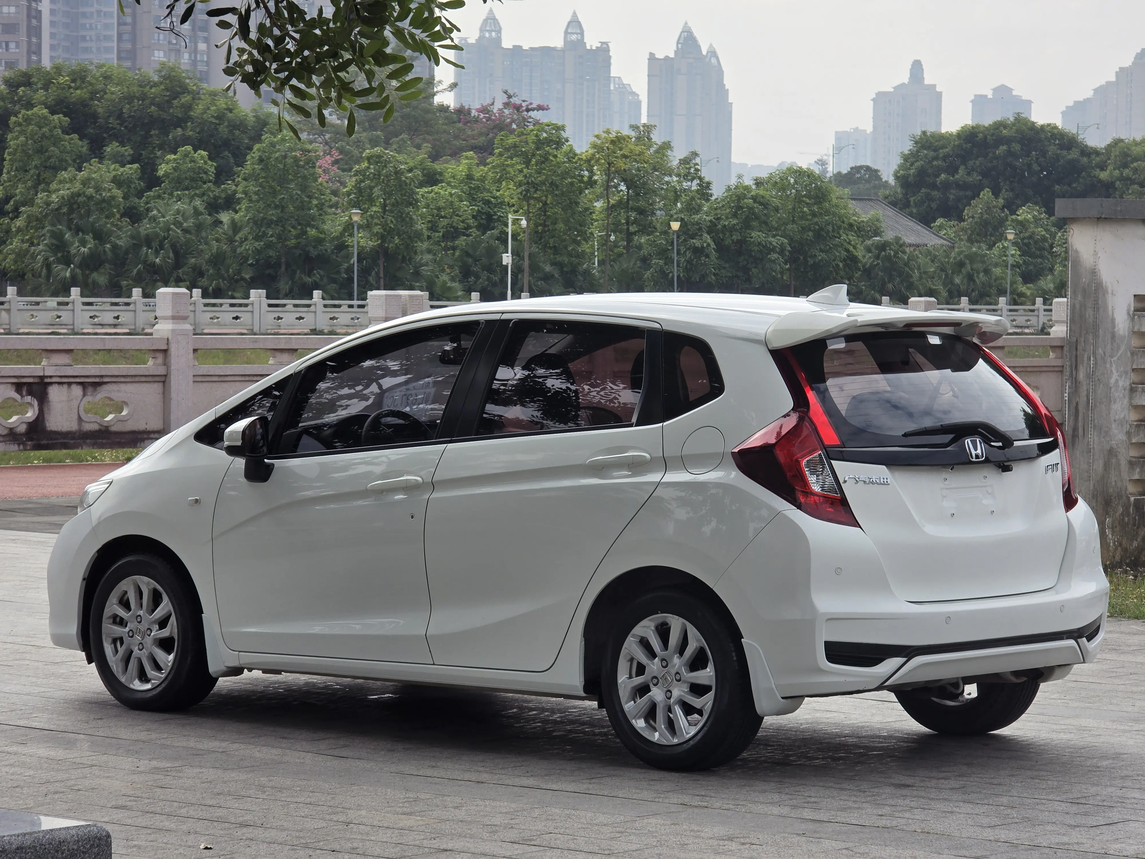 Honda Fit  из Китая