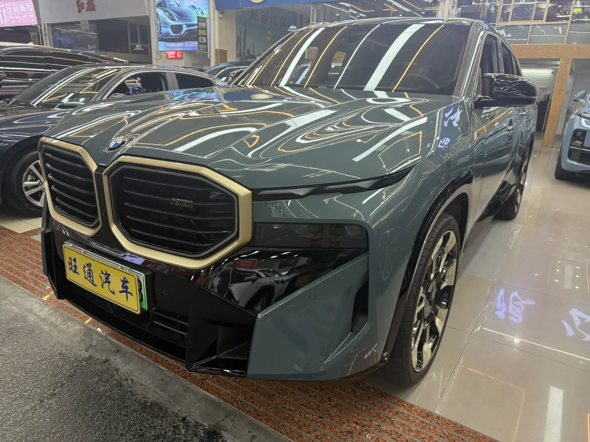 BMW XM