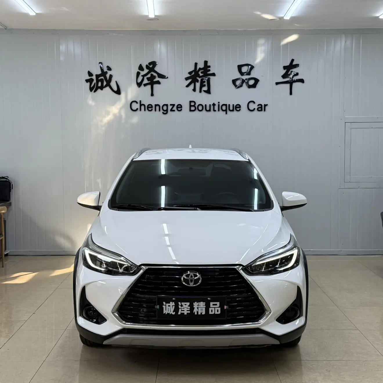 Toyota Yaris L  из Китая