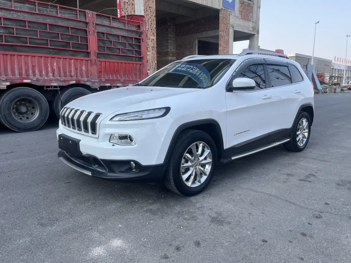 Jeep Cherokee  из Китая
