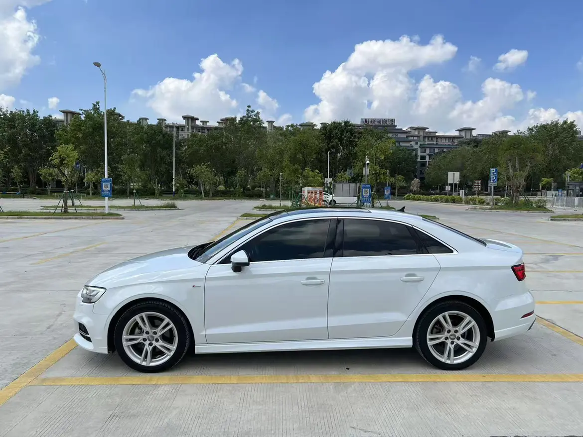 Audi A3  из Китая