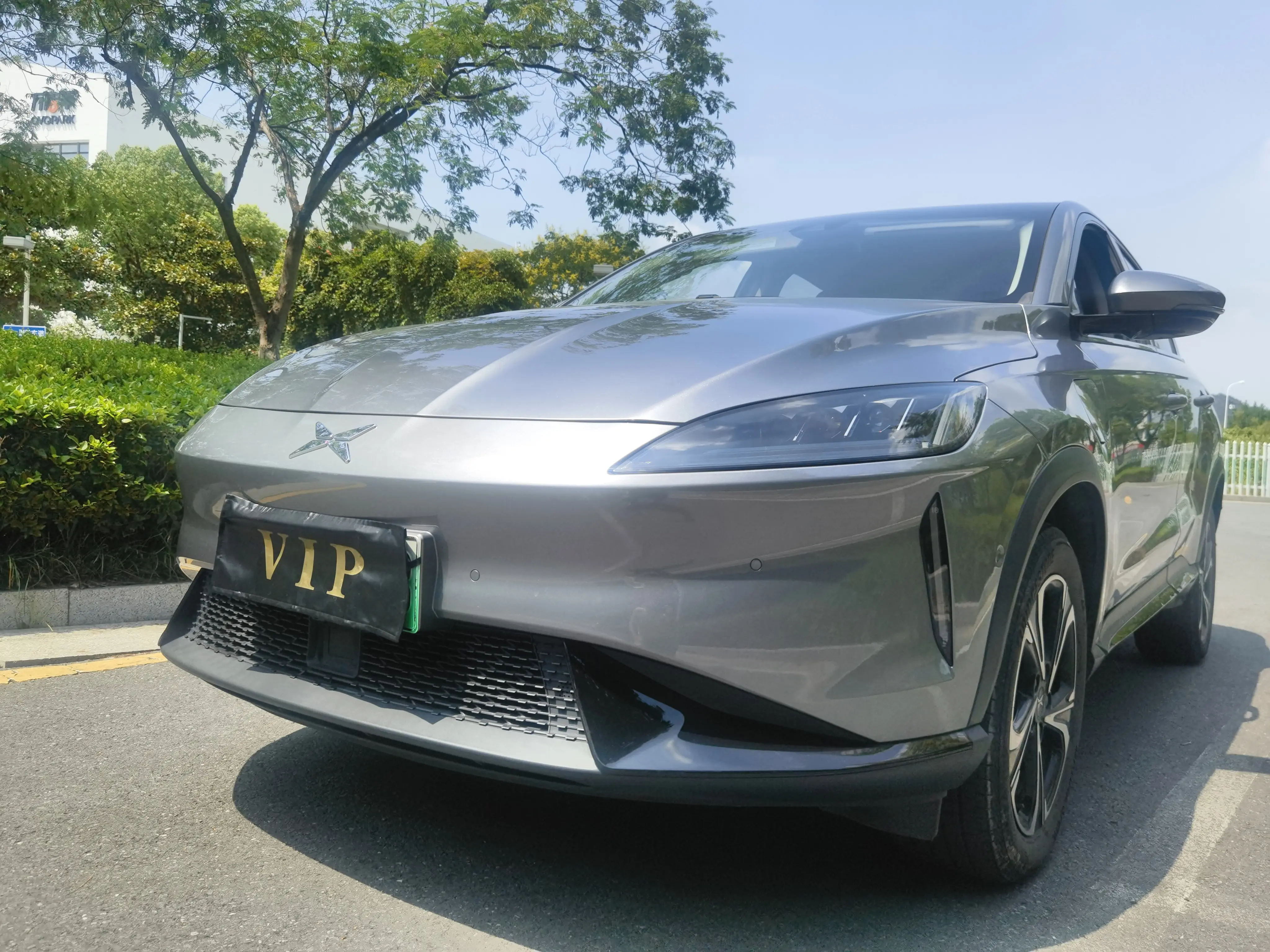 Xpeng G3  из Китая