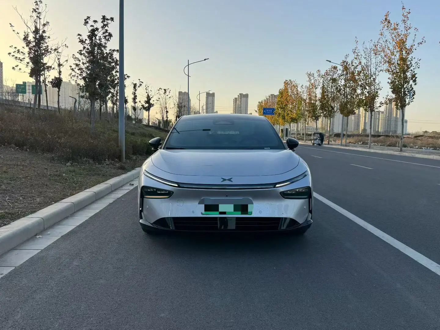 Xpeng P7+  из Китая