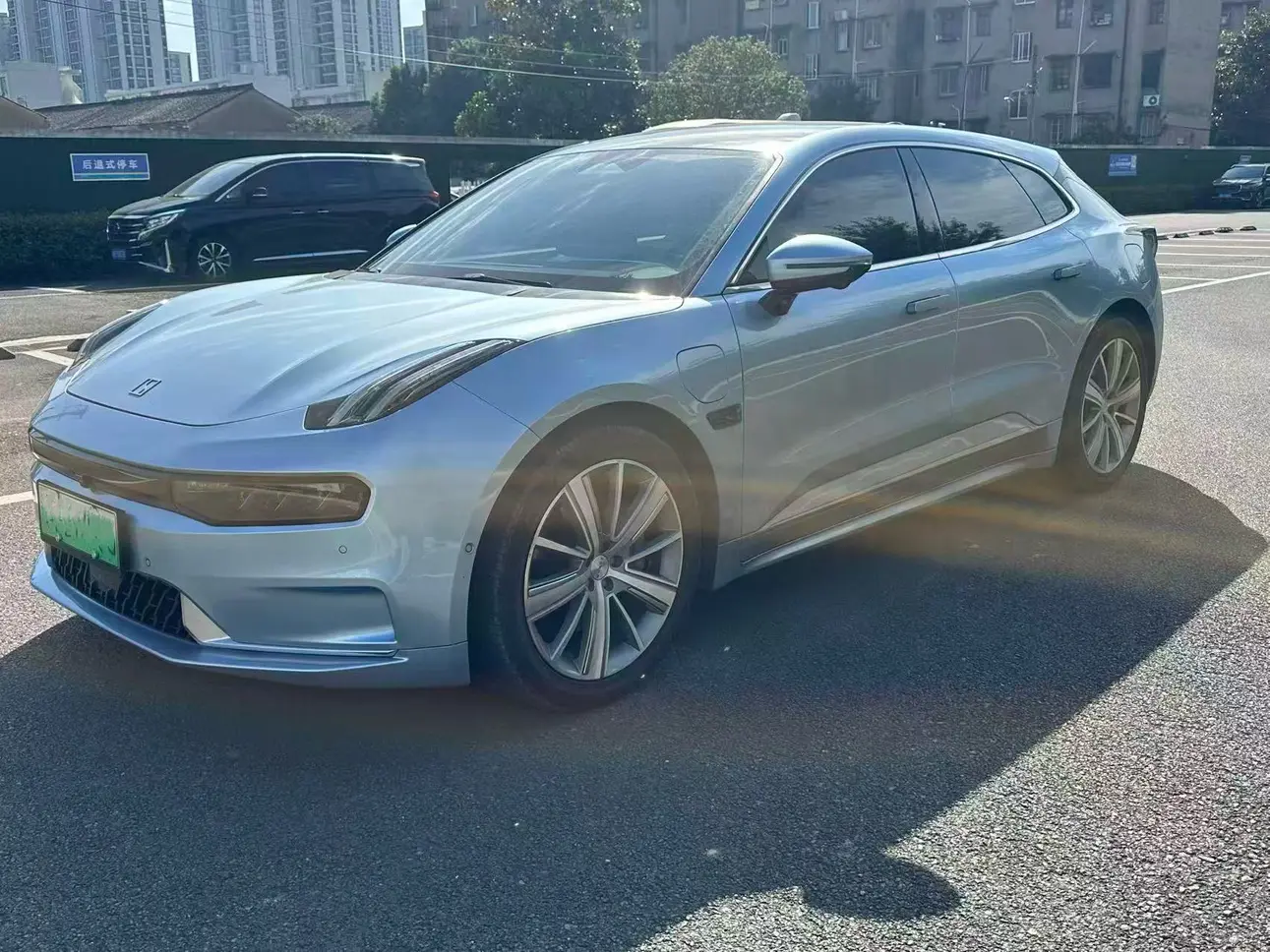 ZEEKR 001  из Китая