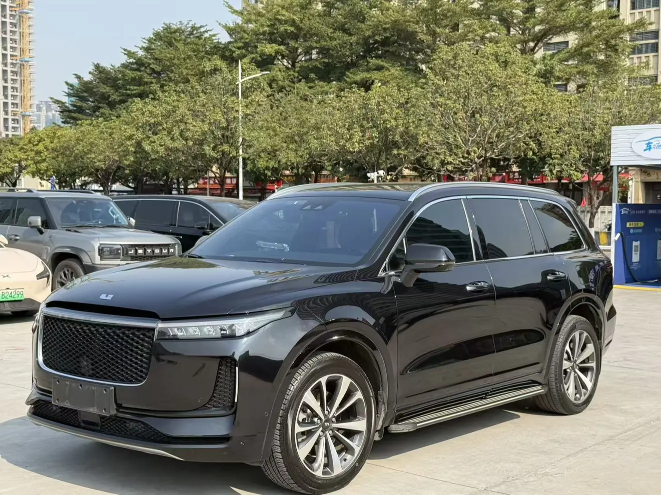 Li ONE (Ideal ONE)  из Китая