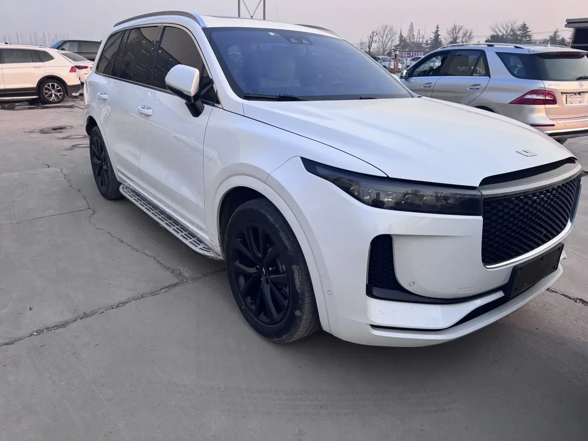 Li ONE (Ideal ONE)  из Китая