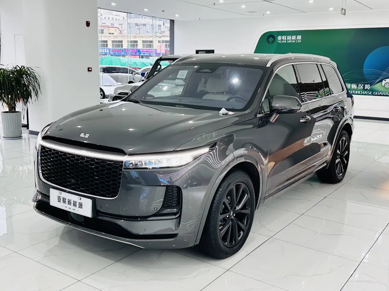 Li ONE (Ideal ONE)  из Китая