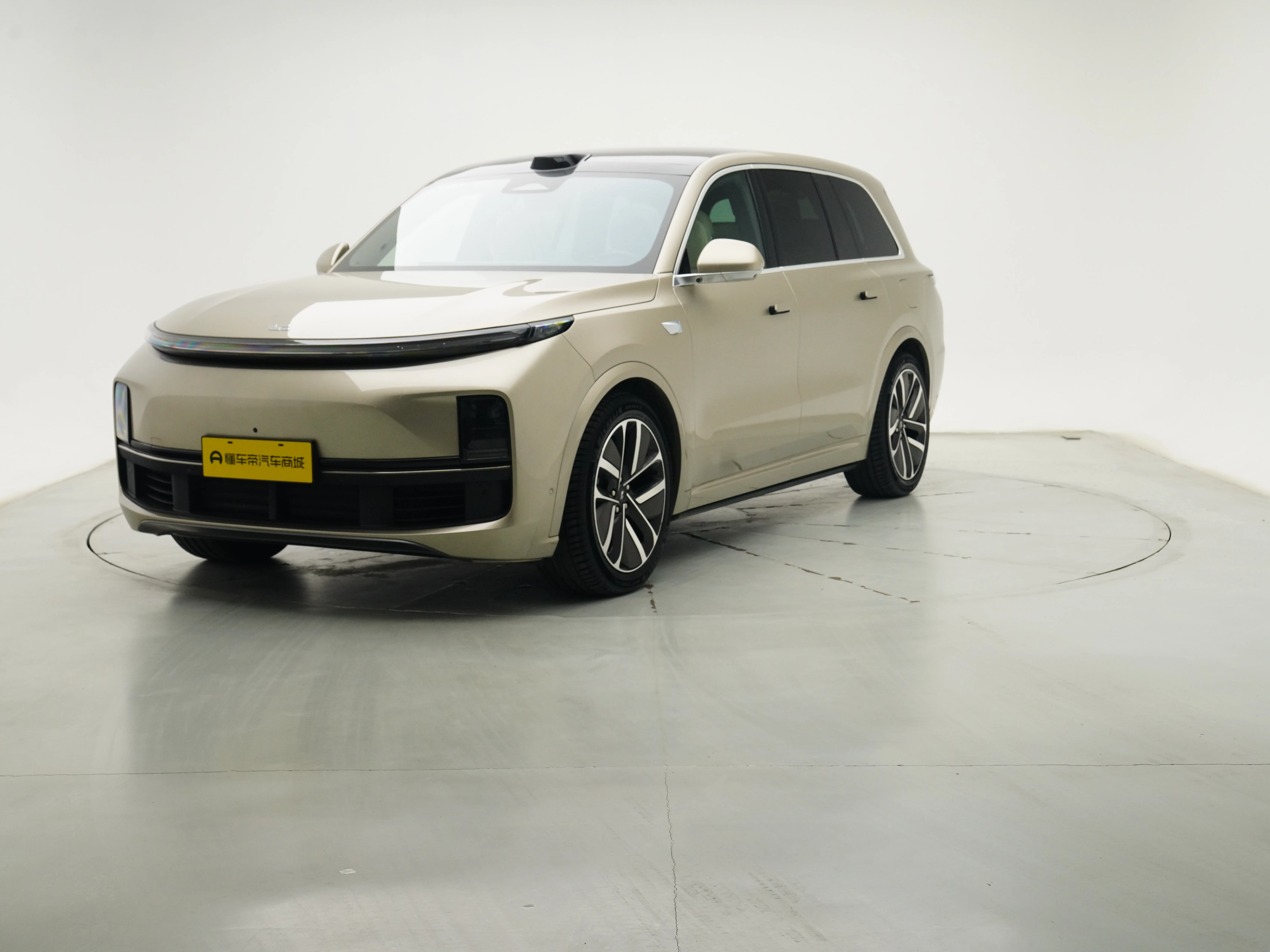 Li L9 (Ideal L9)  из Китая