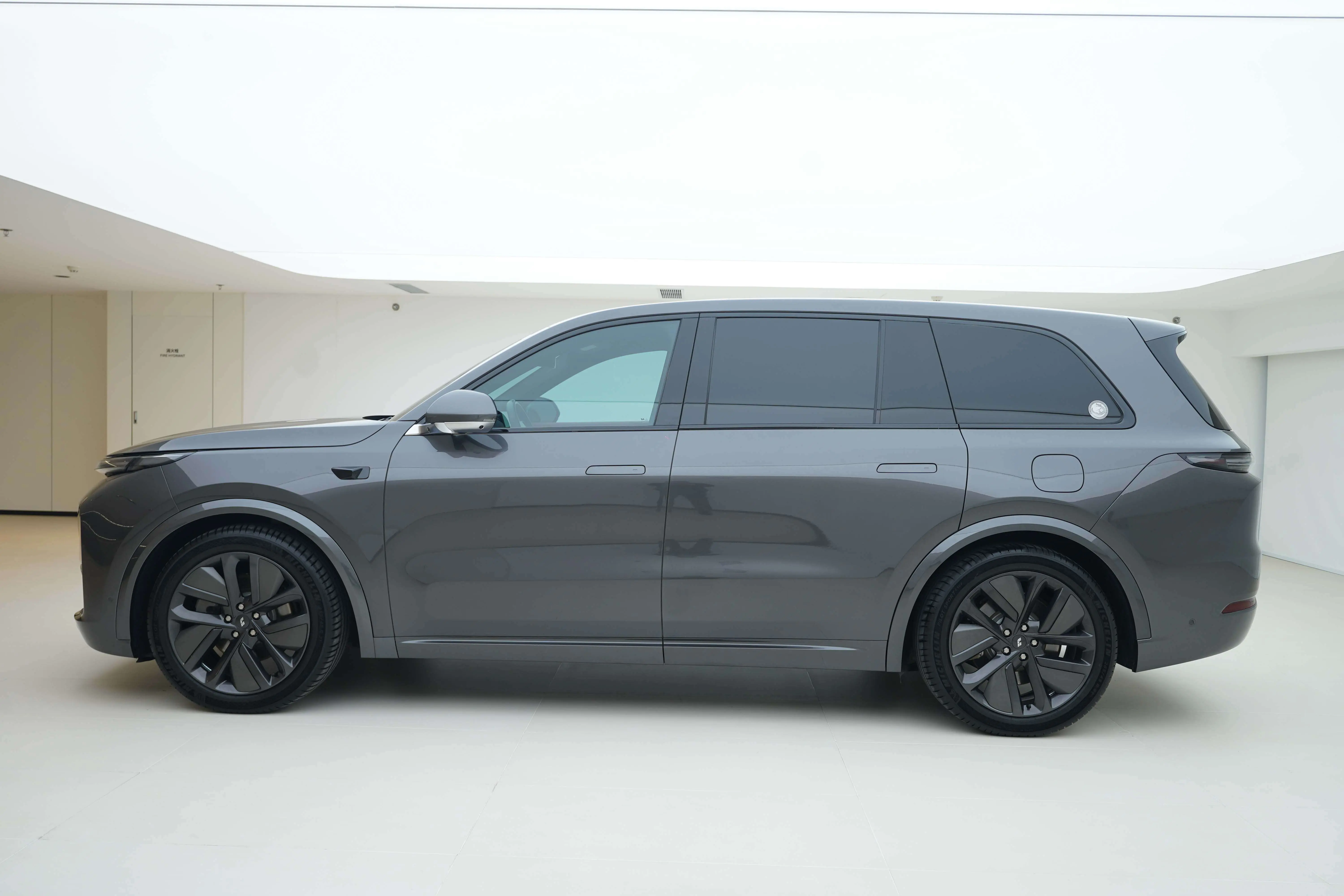 Li L9 (Ideal L9)  из Китая