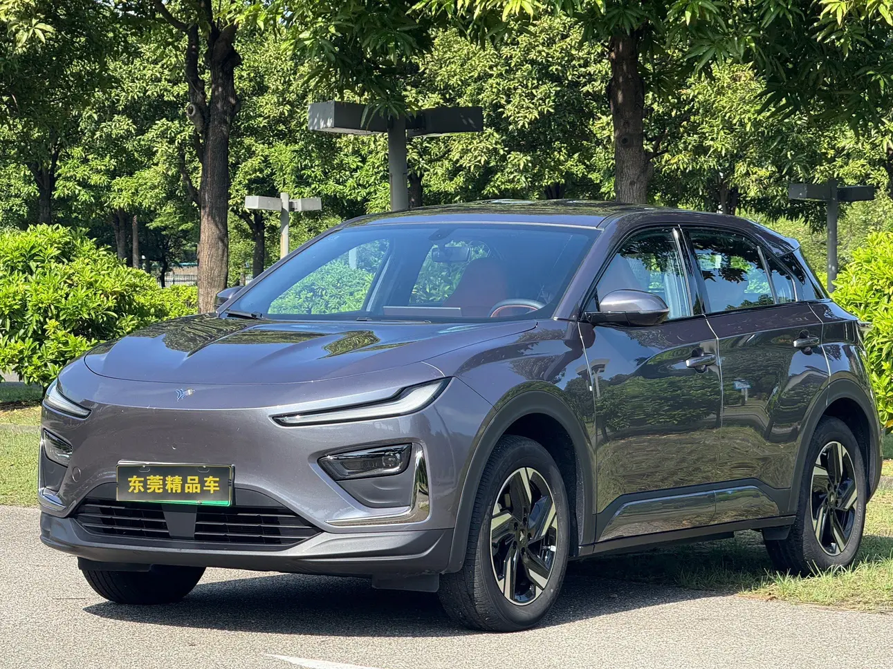 NETA NezhaX  из Китая