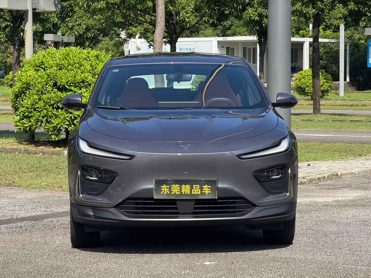 NETA NezhaX  из Китая