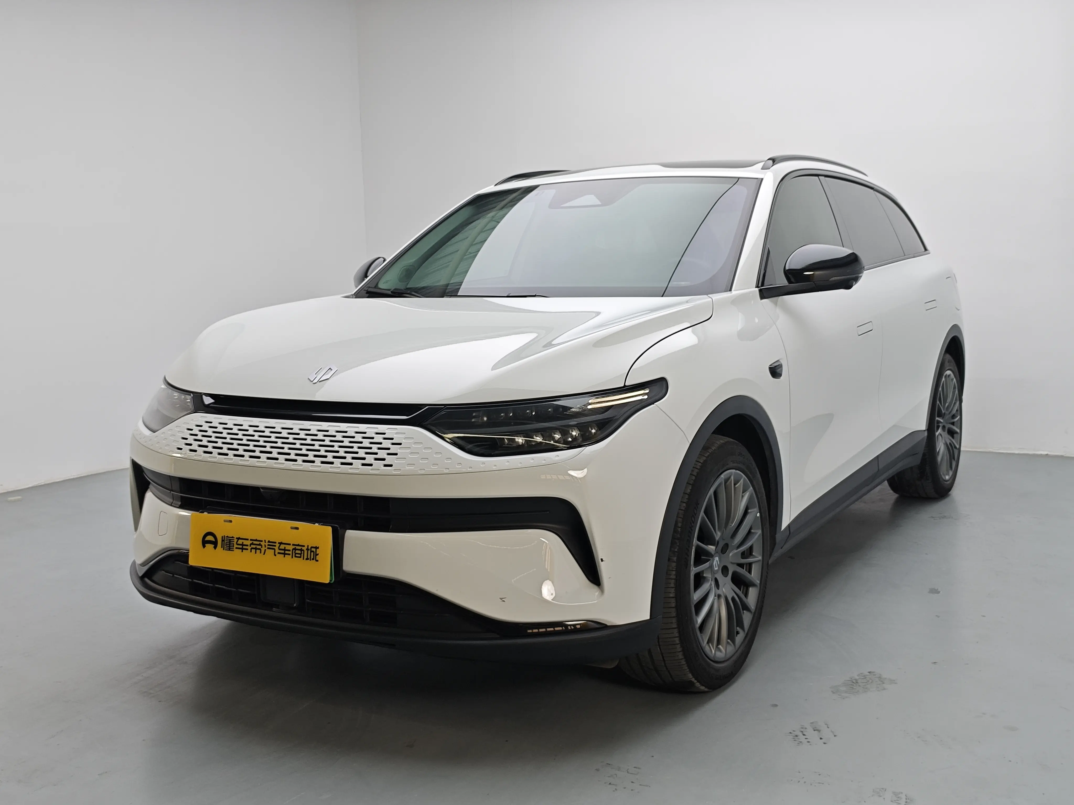 Leapmotor Zero running C11  из Китая