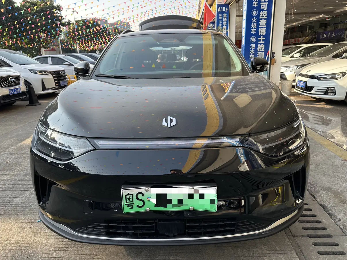 Leapmotor Zero running C11  из Китая