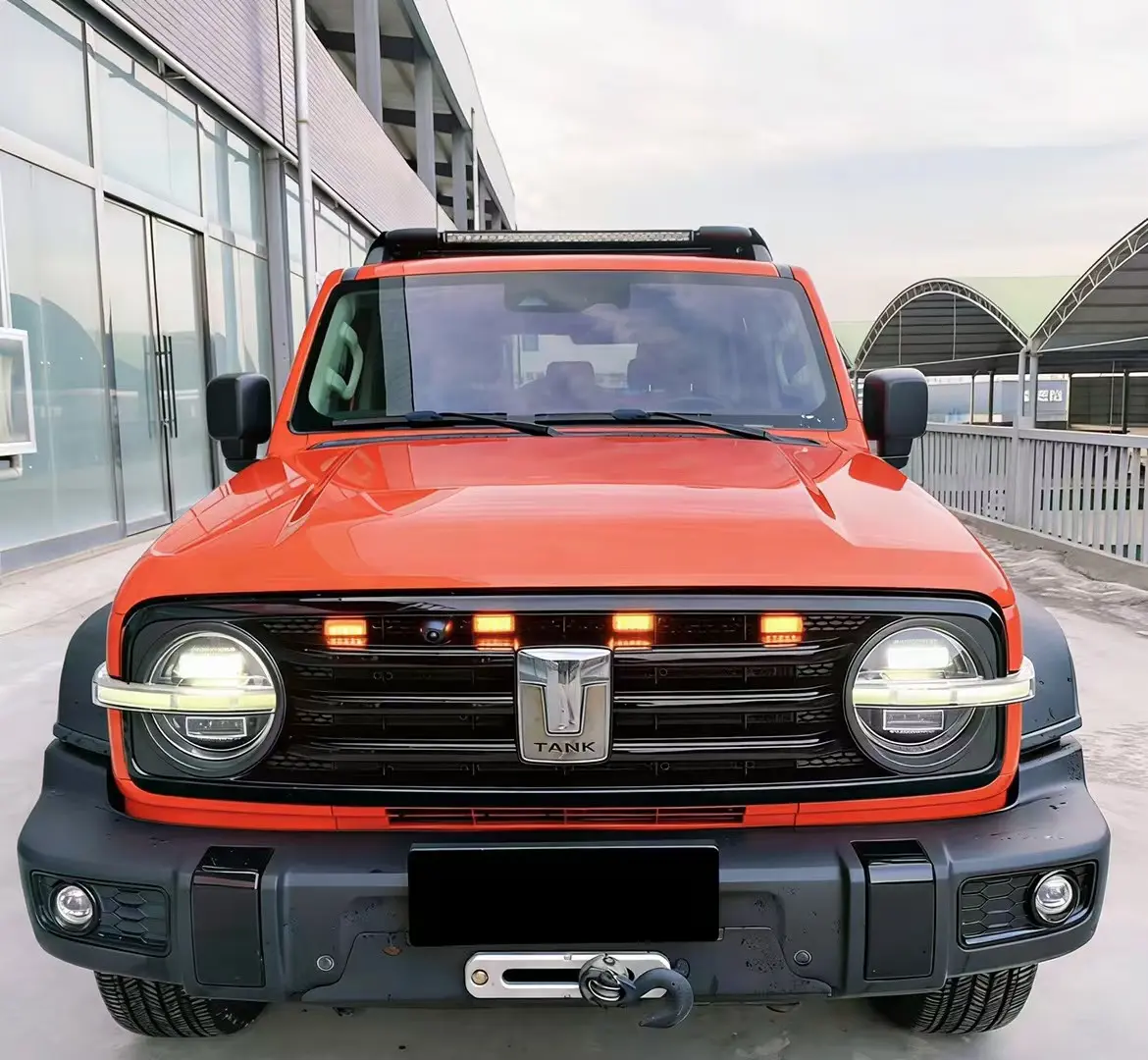 Tank 300  из Китая