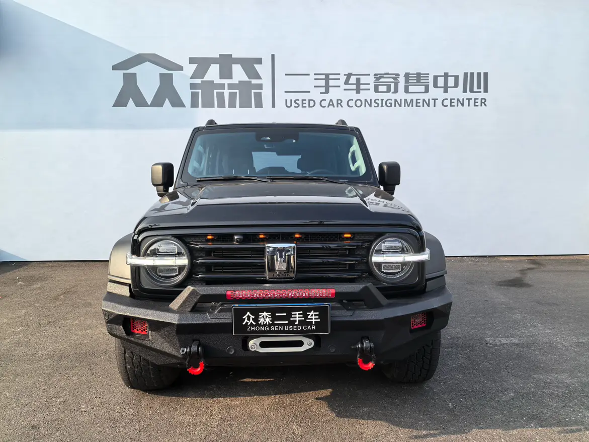 Tank 300  из Китая