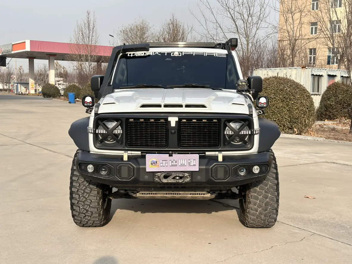 Tank 300  из Китая