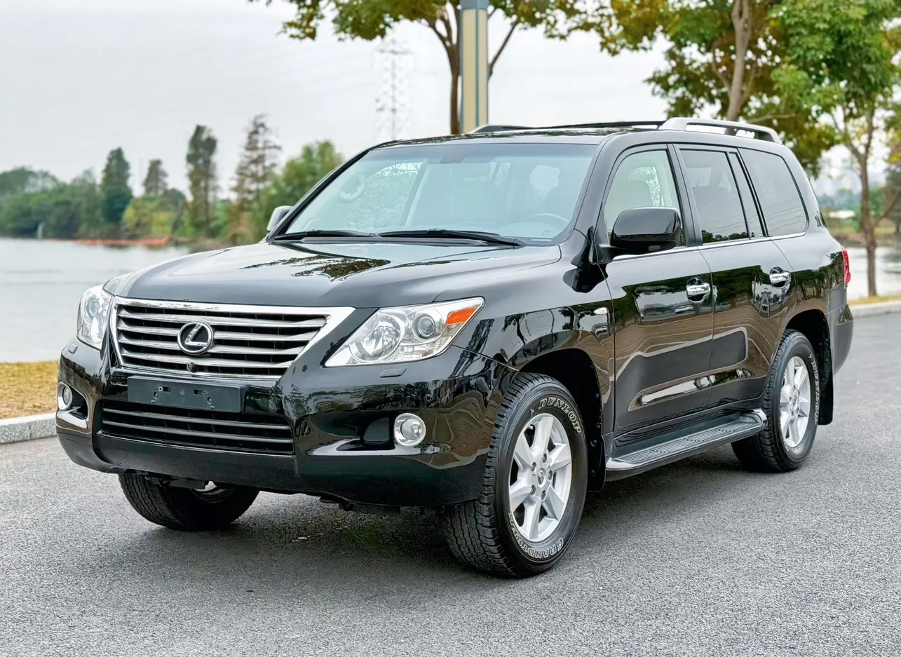 Lexus LX  из Китая