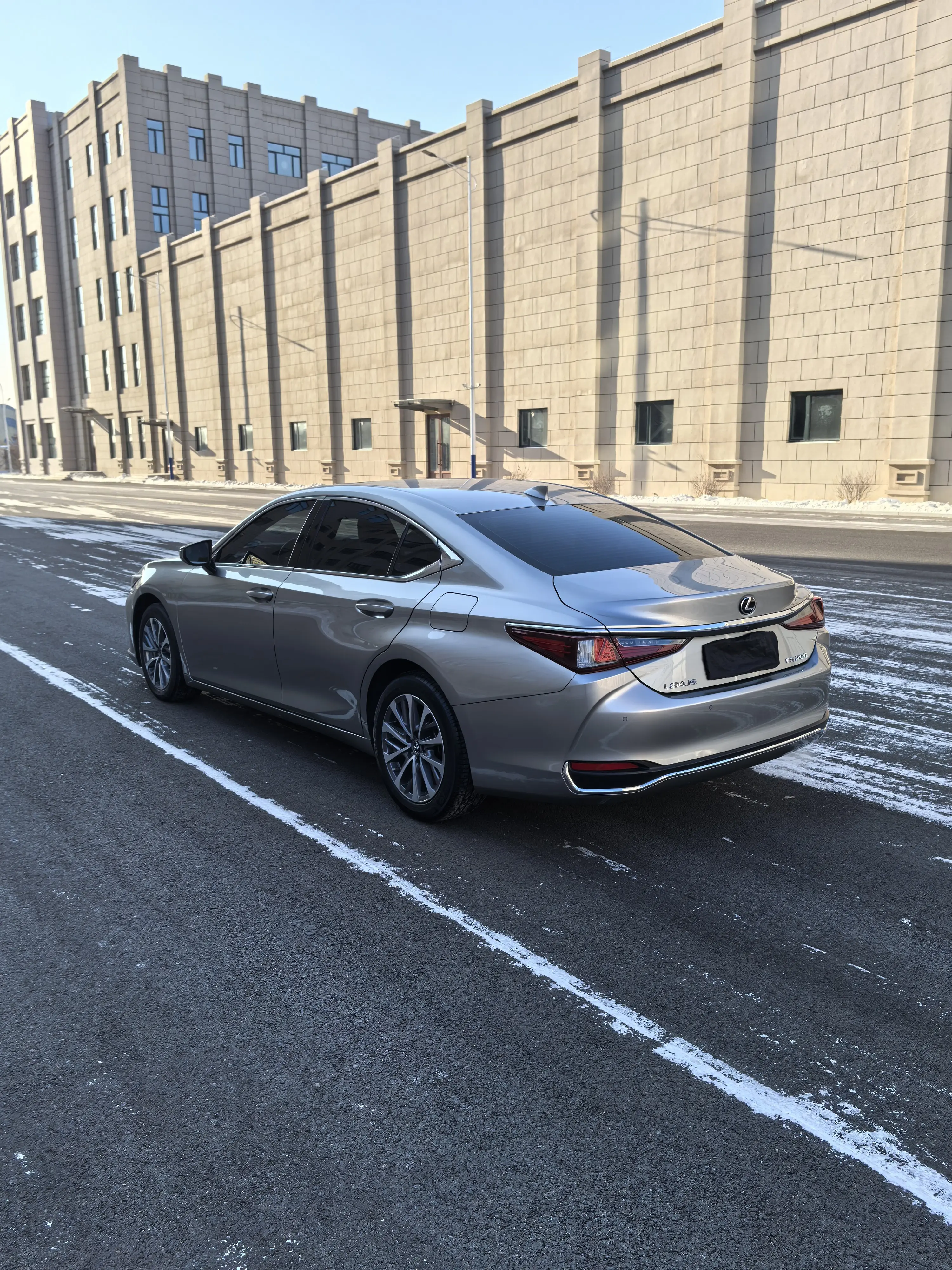 Lexus ES  из Китая