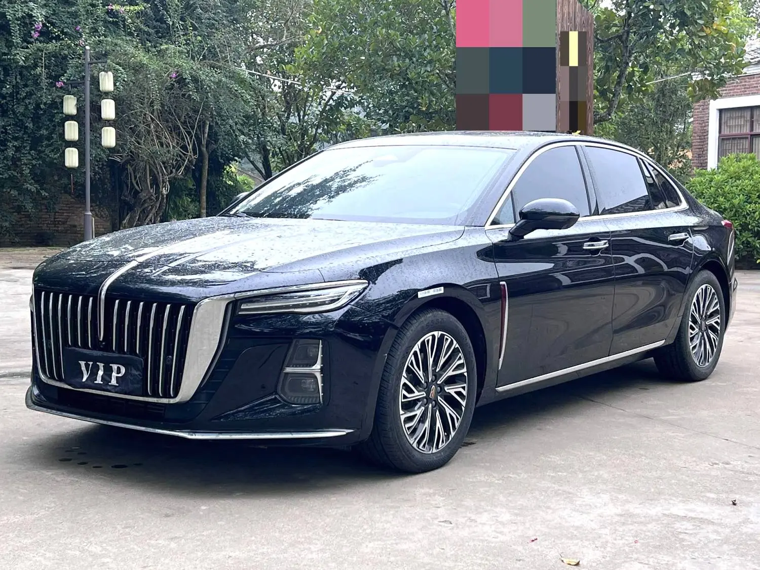 Hongqi H5  из Китая