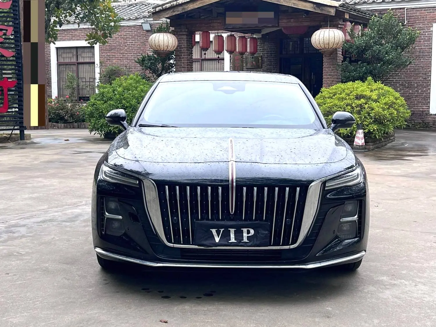 Hongqi H5  из Китая