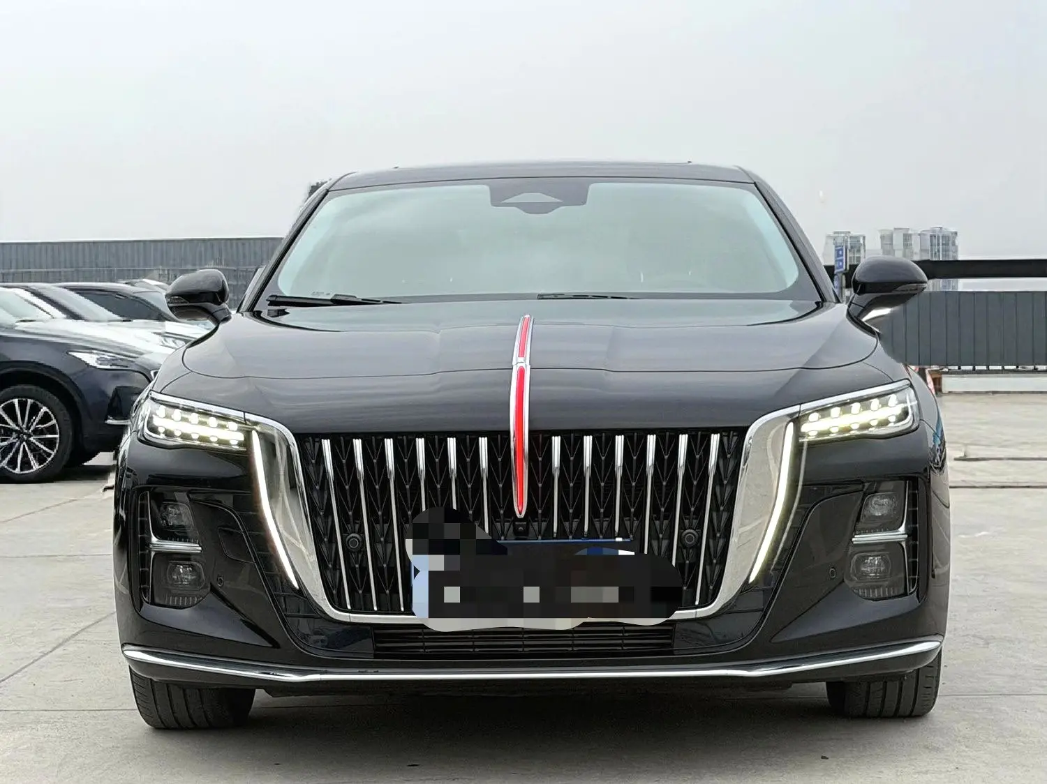 Hongqi H5  из Китая