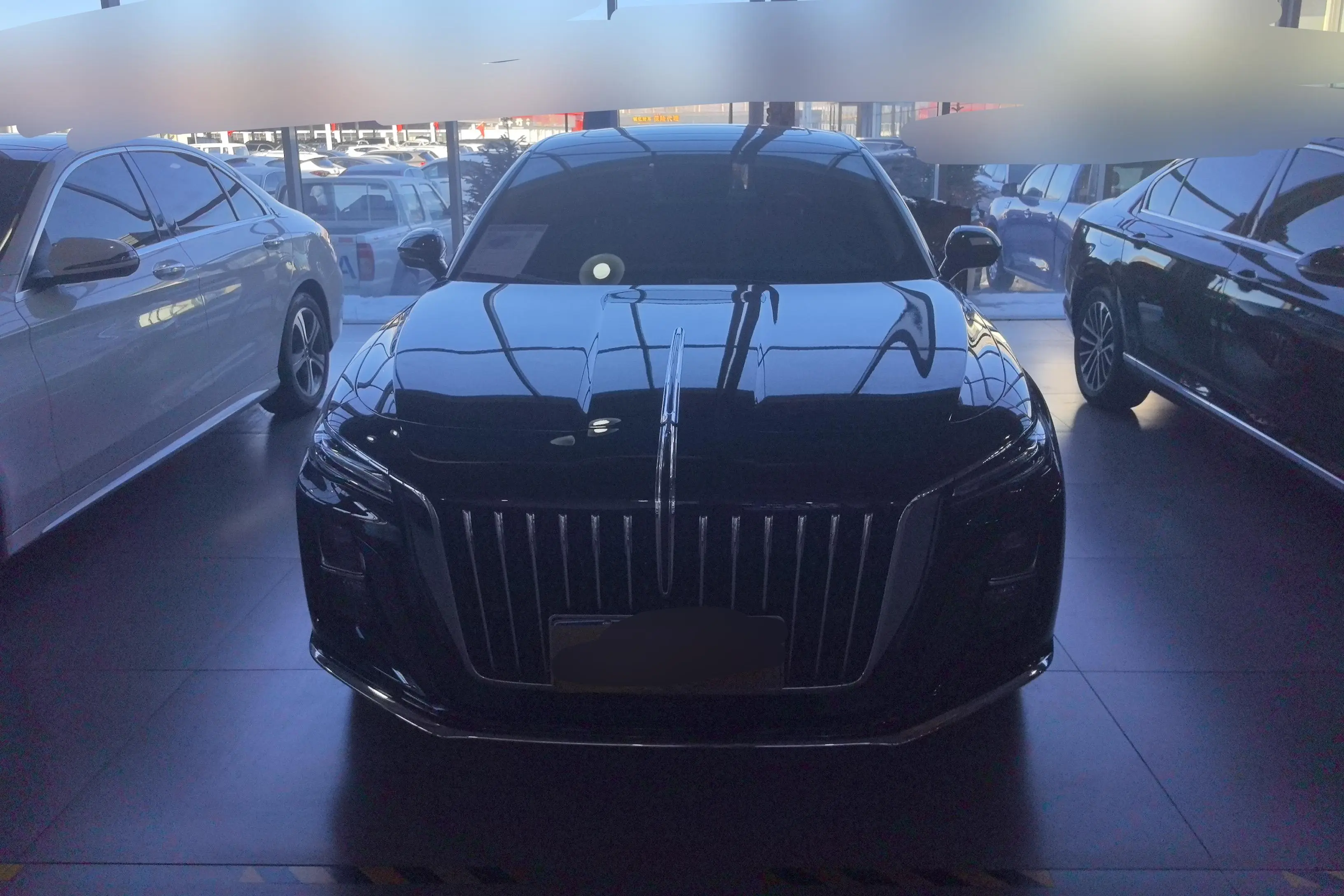 Hongqi H5  из Китая