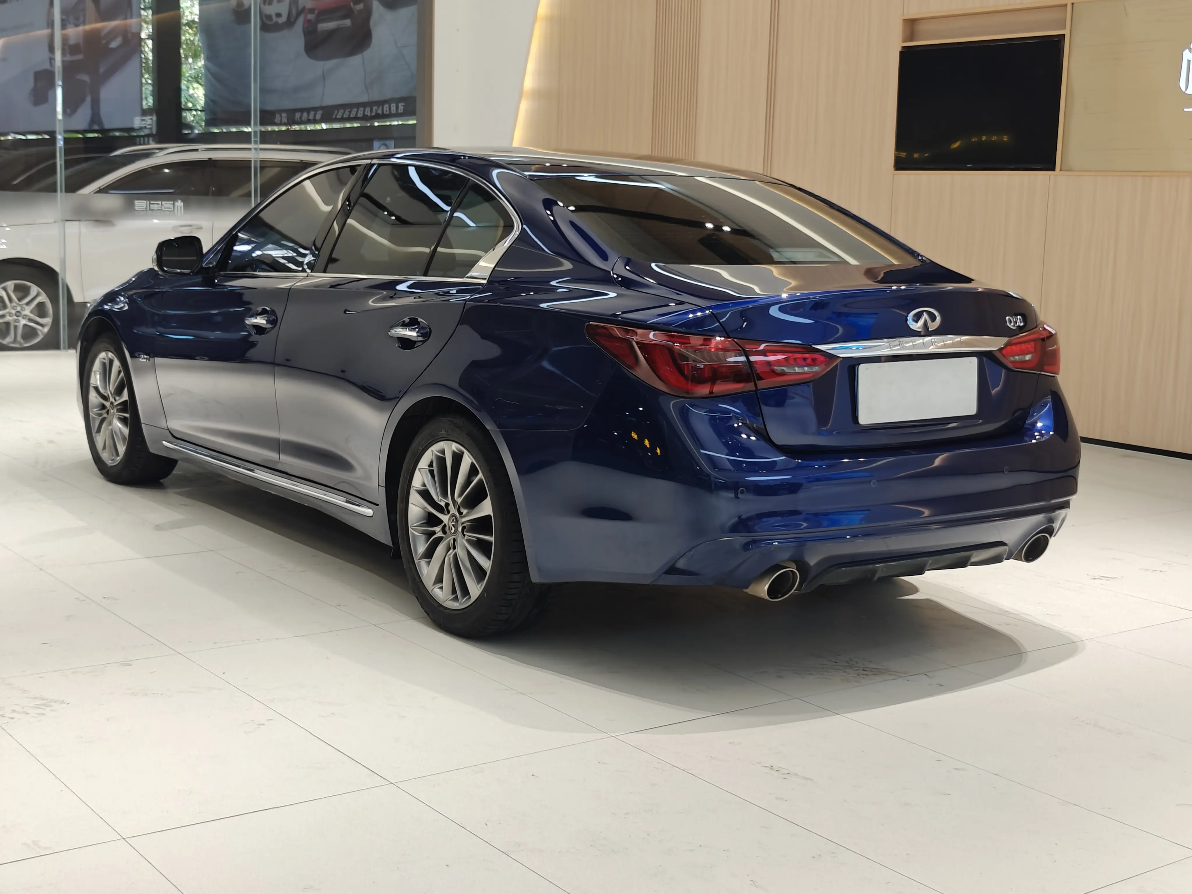 Infiniti Q50L  из Китая