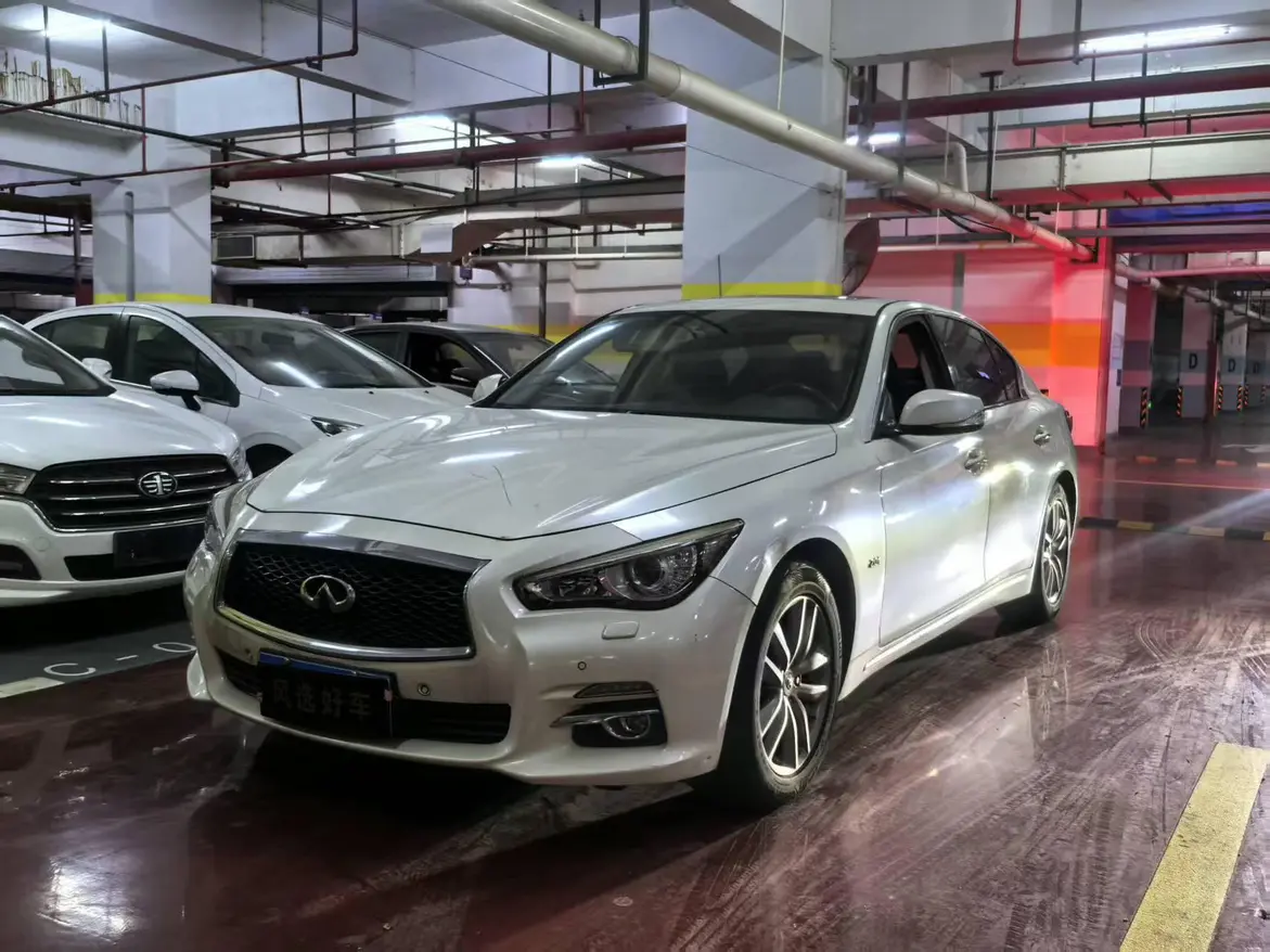 Infiniti Q50L  из Китая