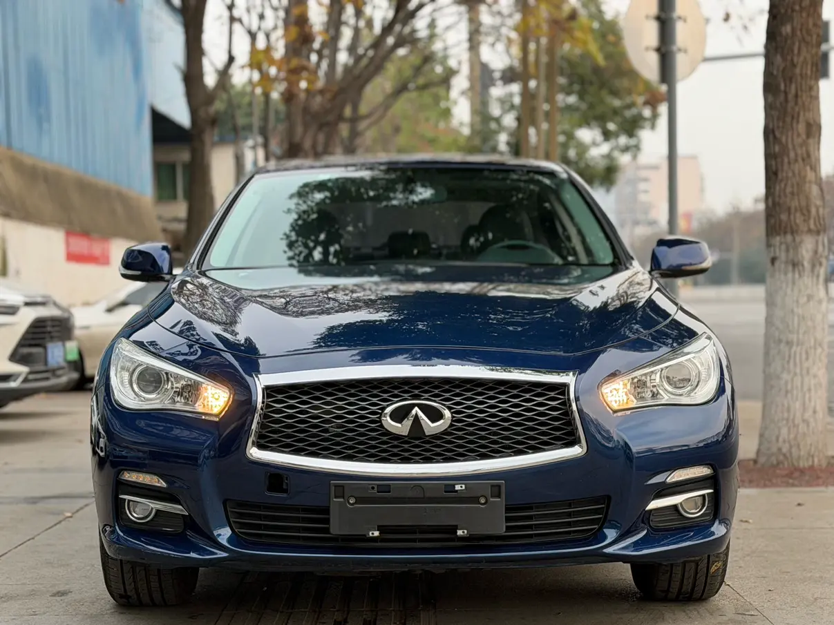 Infiniti Q50L  из Китая
