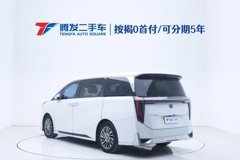 GAC Trumpchi M8  из Китая