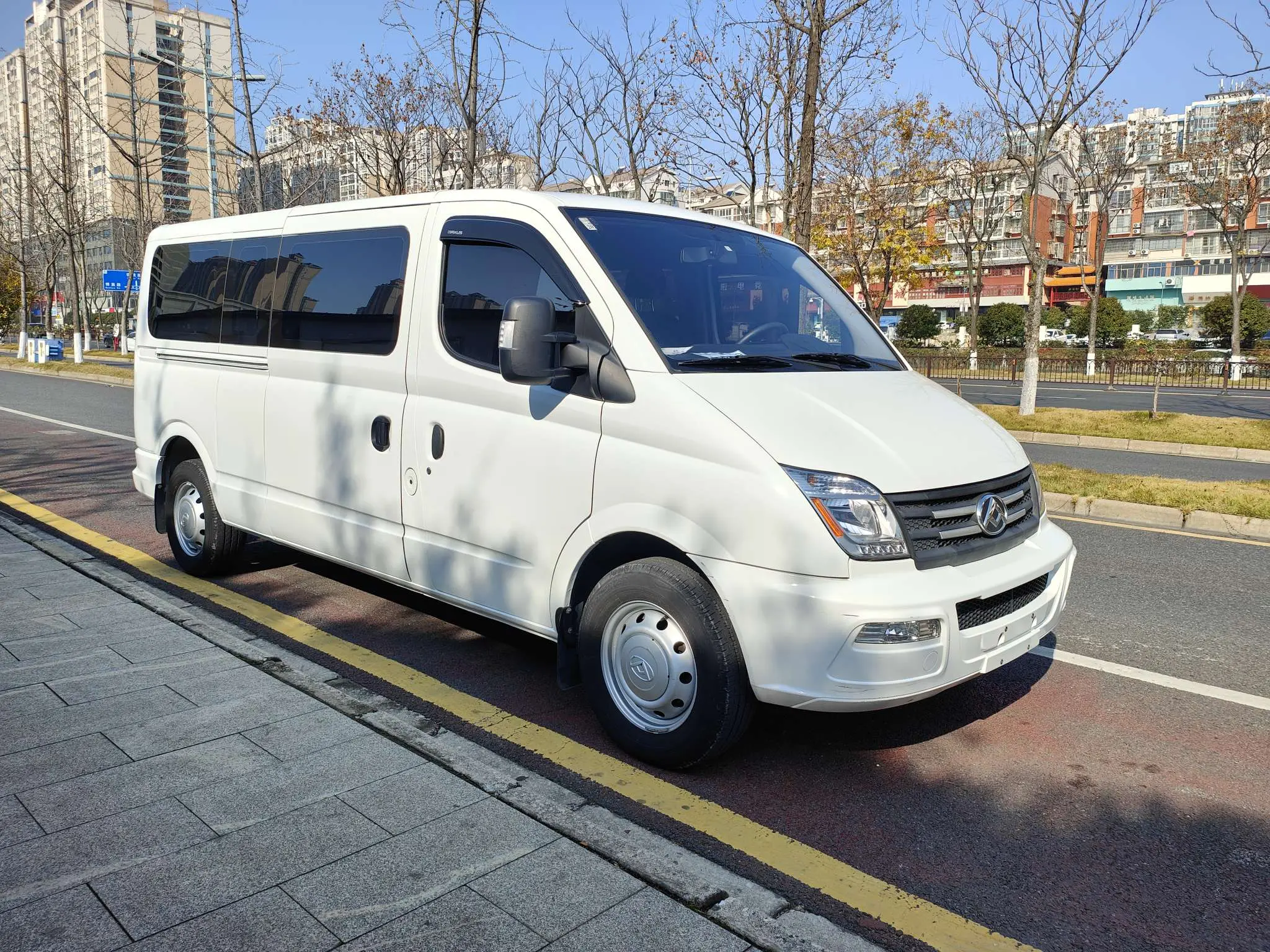 Datong Xintu V80  из Китая