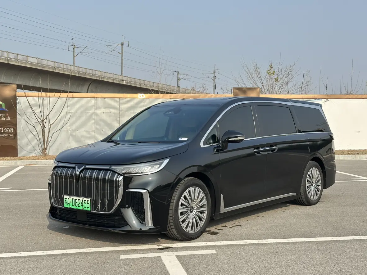 Voyah Lantu Dreamer EV  из Китая