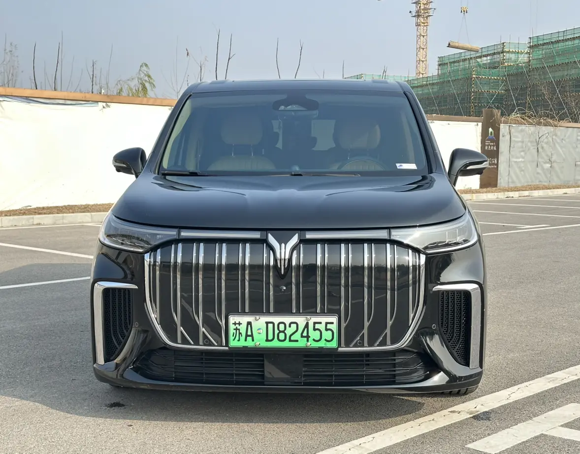 Voyah Lantu Dreamer EV  из Китая