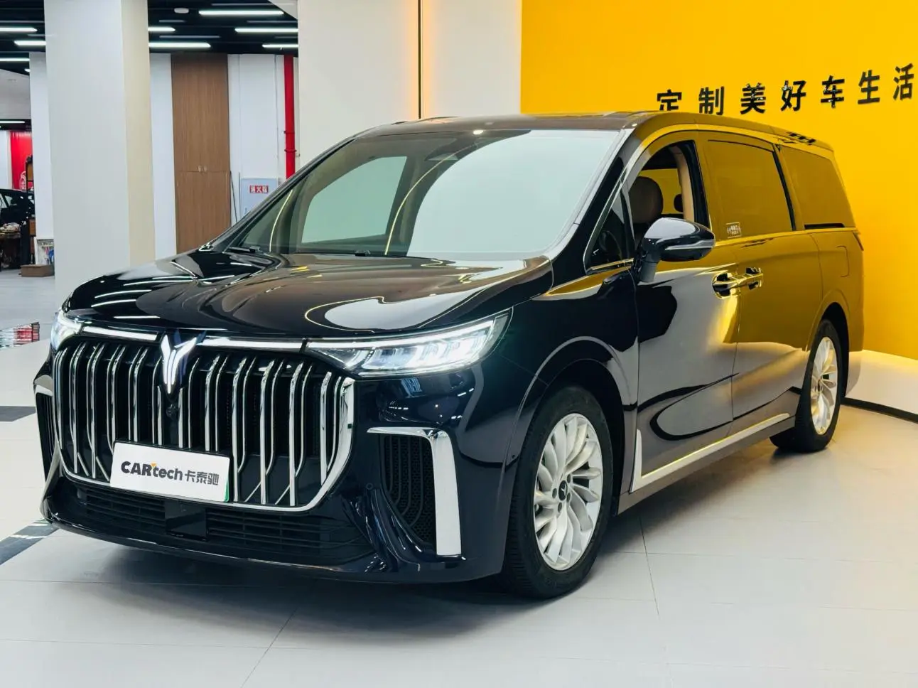 Voyah Lantu Dreamer PHEV  из Китая